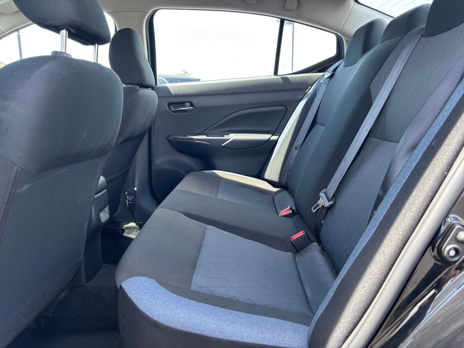 Used 2025 Nissan Versa SV FWD image 22