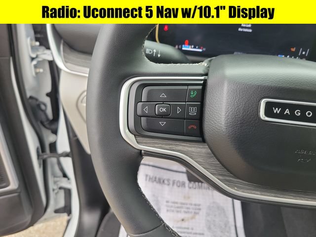 Certified 2022 Jeep Wagoneer Series III w/ Flexible Seating Group AWD/4WD image 11