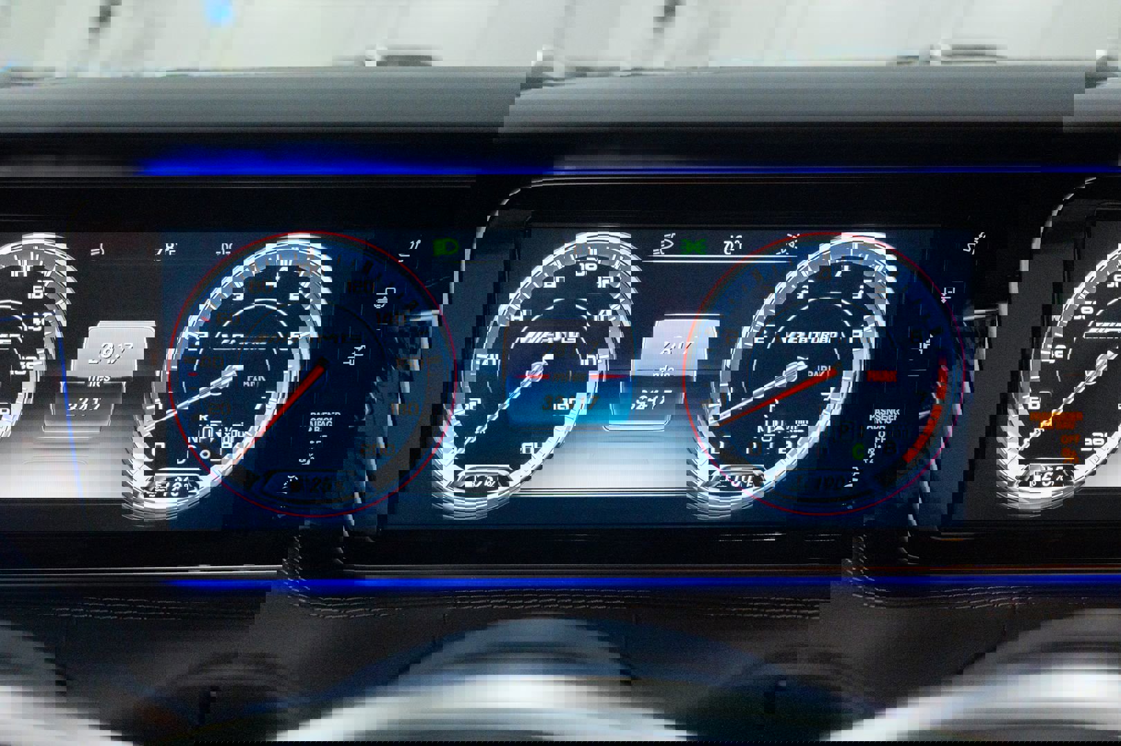 Used 2015 Mercedes-Benz S 63 AMG 4MATIC Coupe image 39