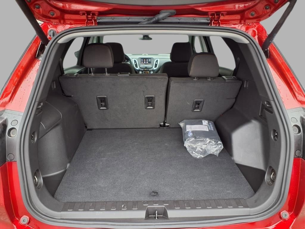 Used 2024 Chevrolet Equinox LT image 18