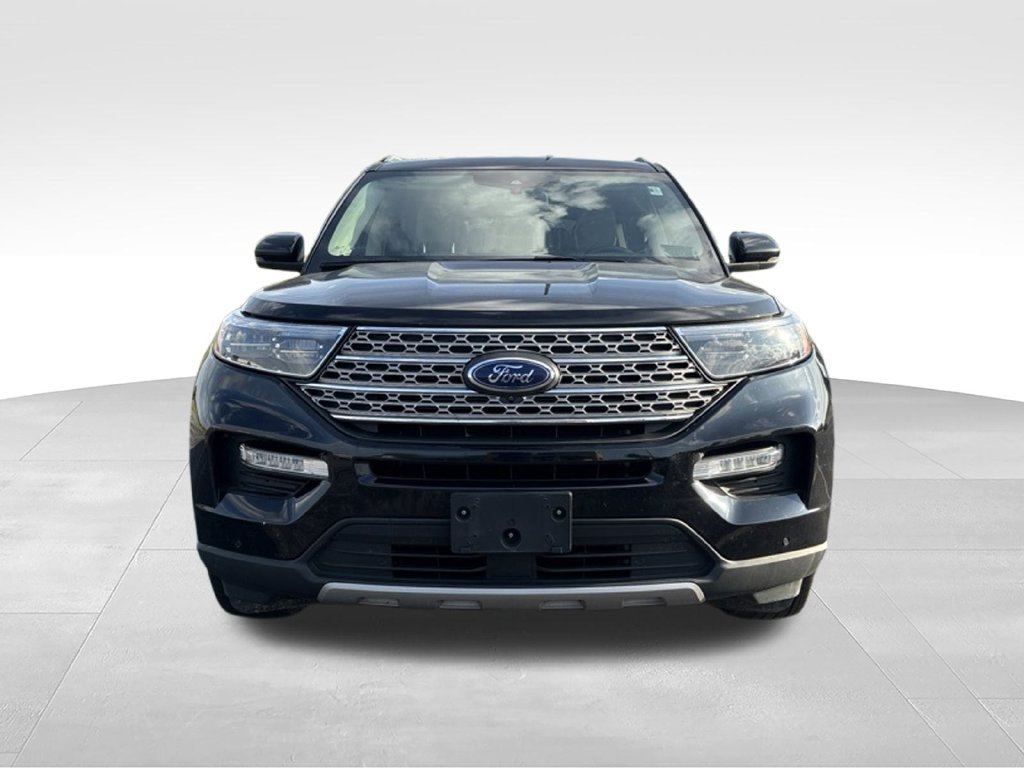 Used 2022 Ford Explorer Limited w/ Class IV Trailer Tow Package AWD/4WD image 2