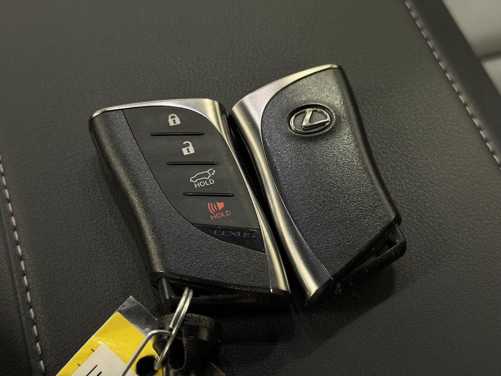 Used 2025 Lexus RX 350 Premium w/ Convenience Package AWD/4WD image 54
