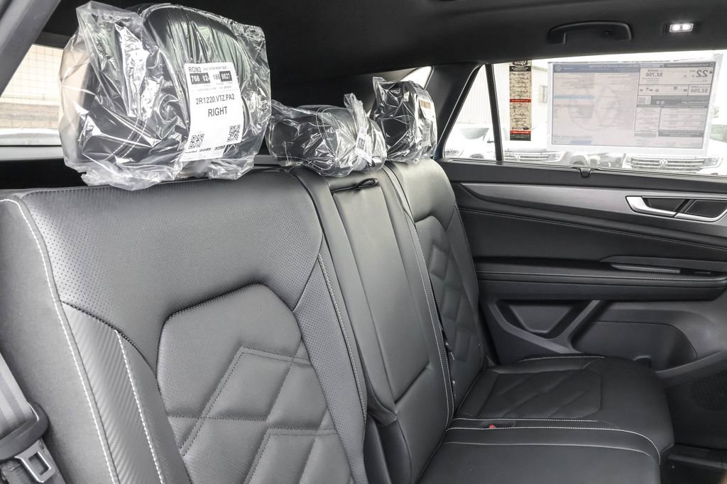 New 2026 Volkswagen Atlas Cross Sport SE image 40