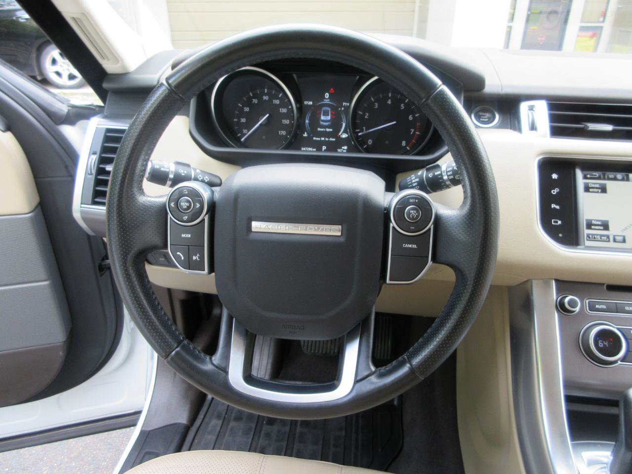 Used 2016 Land Rover Range Rover Sport SE AWD/4WD image 45
