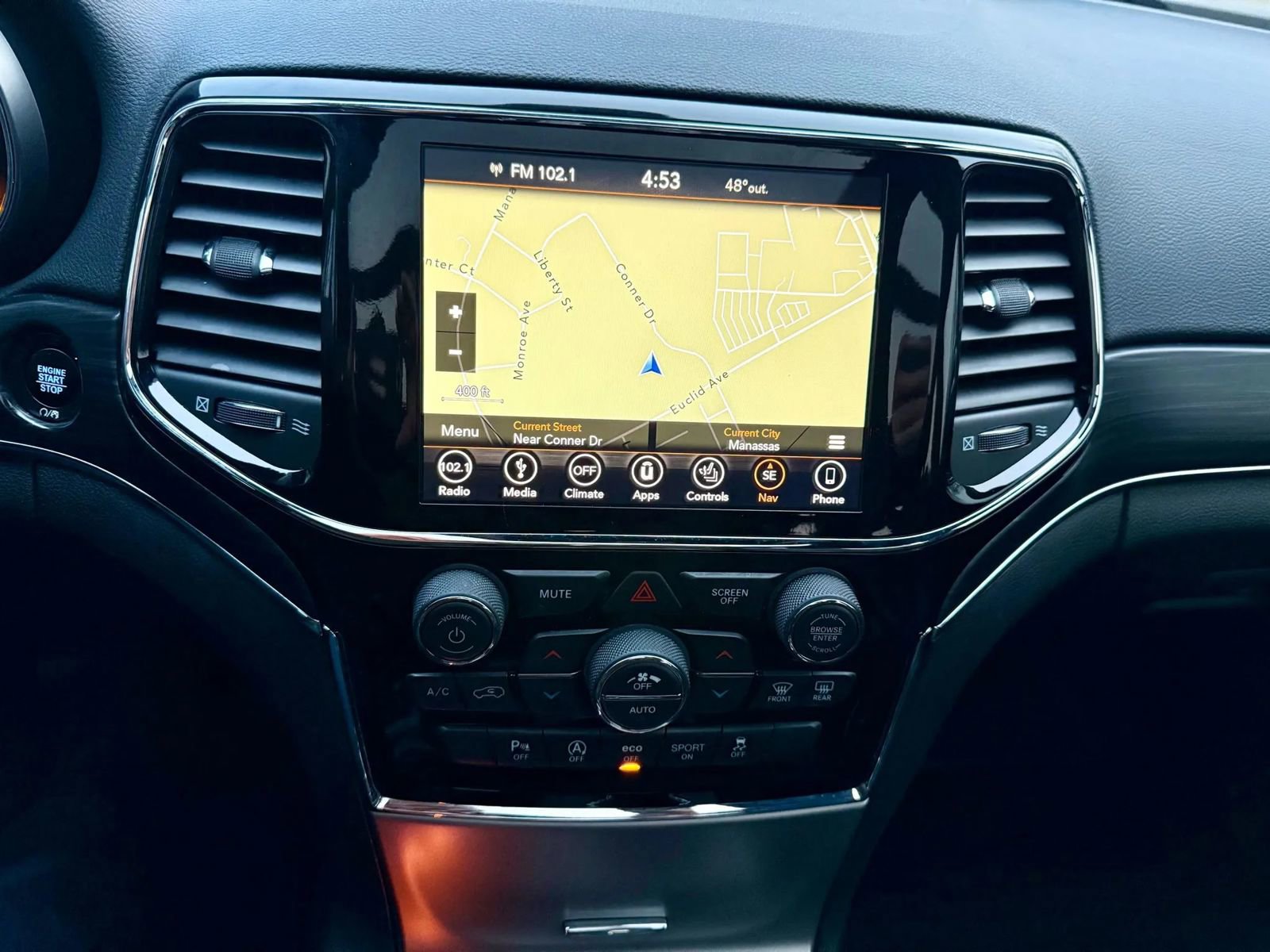 Used 2019 Jeep Grand Cherokee Limited w/ Luxury Group II image 10