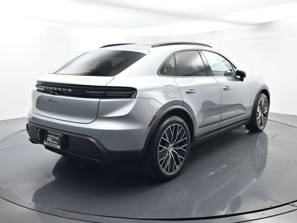 Certified 2025 Porsche Macan Electric RWD image 14