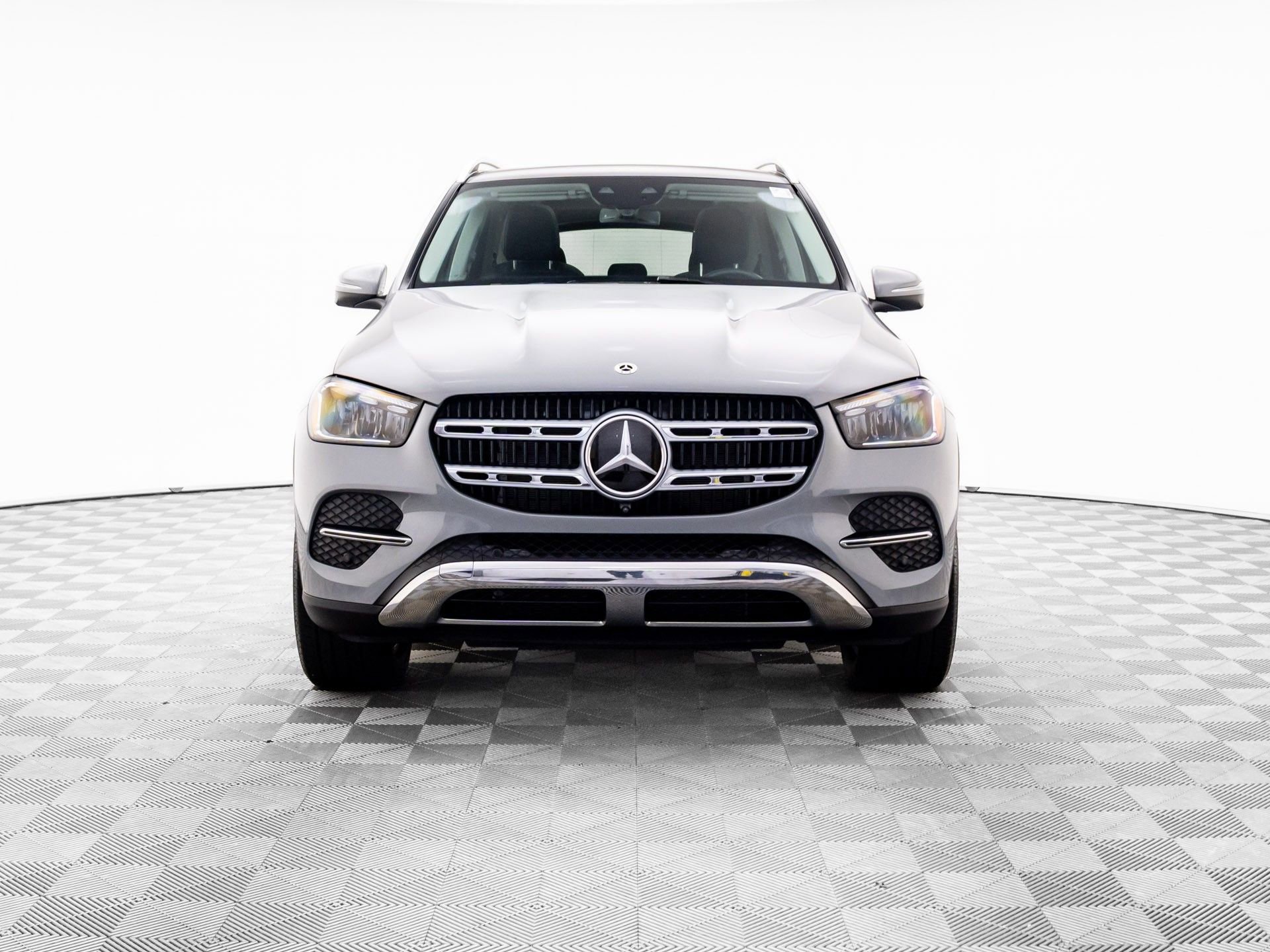 Certified 2024 Mercedes-Benz GLE 350 4MATIC w/ Driver Assistance Package image 11