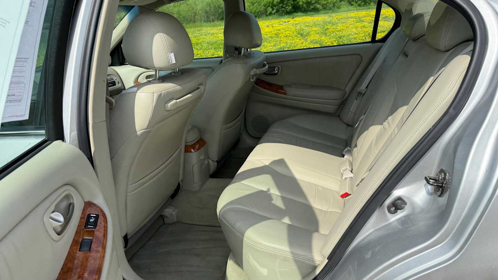 Used 2003 INFINITI I35 w/ Sunroof & Sunshade Pkg FWD image 8