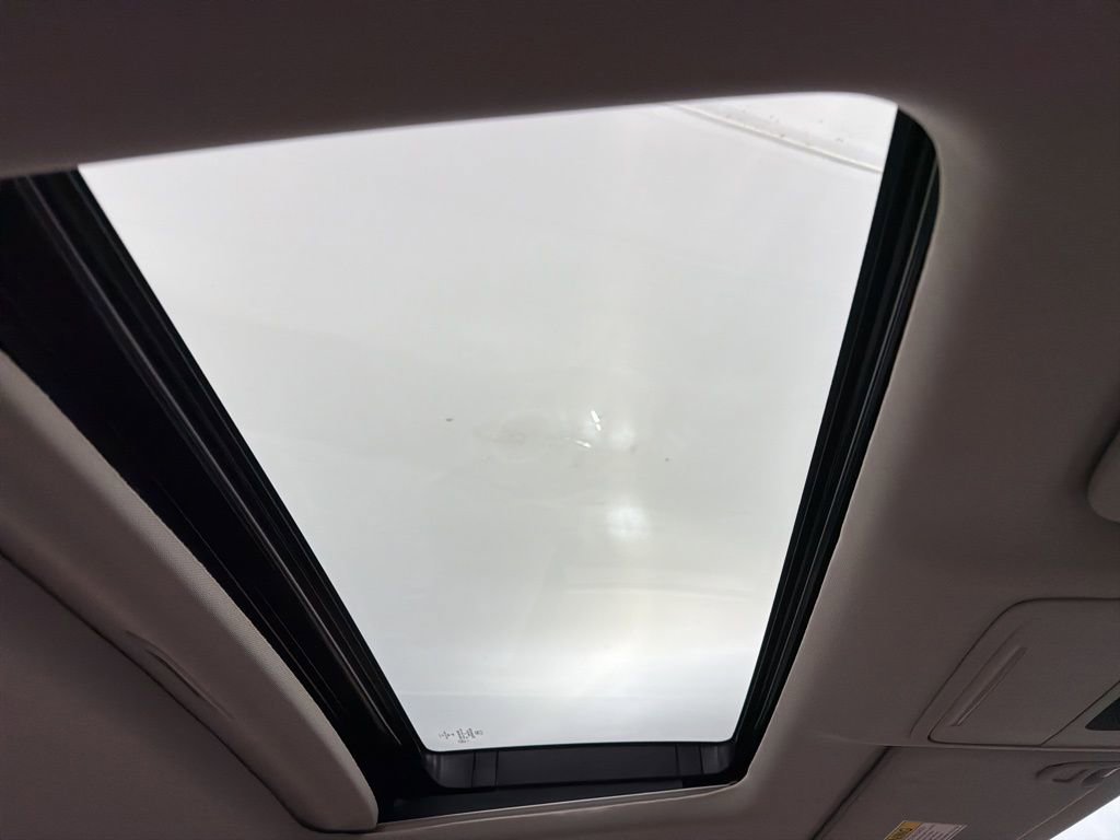 Used 2023 Honda Accord Touring image 30