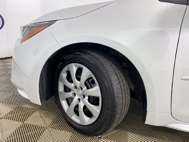 Used 2024 Toyota Corolla LE FWD image 23