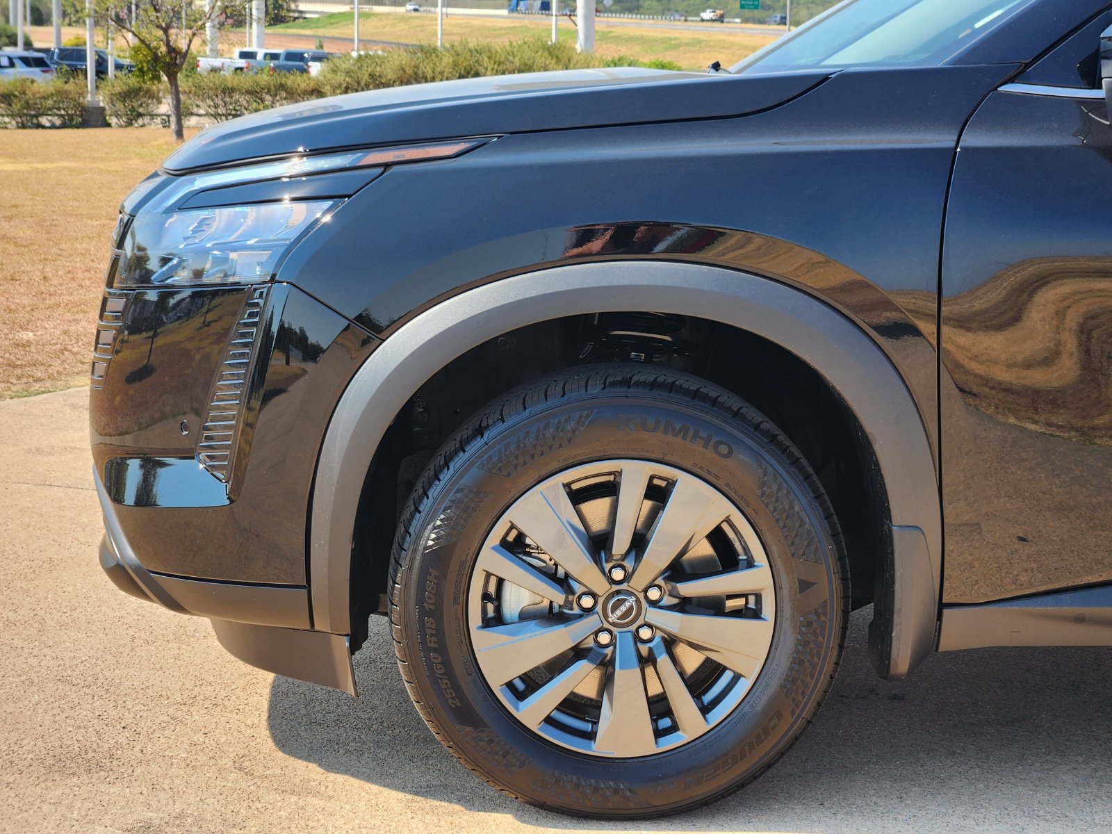 New 2026 Nissan Pathfinder SV FWD image 10