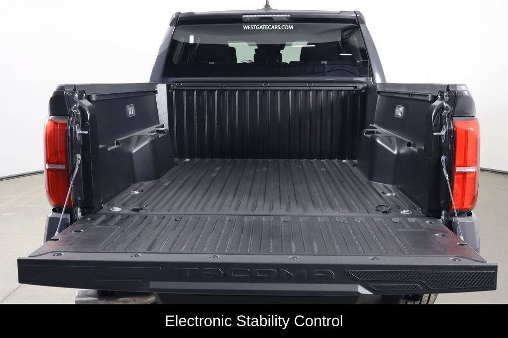Used 2025 Toyota Tacoma SR5 RWD image 10