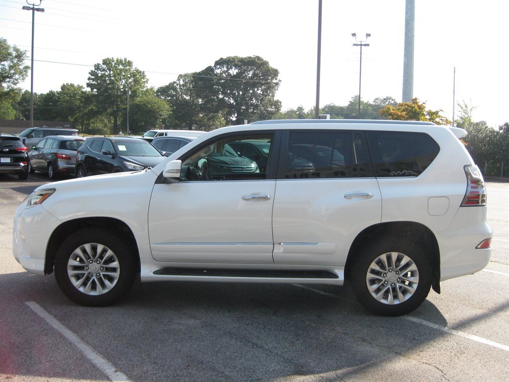 Used 2014 Lexus GX 460 w/ Premium Package AWD/4WD image 5