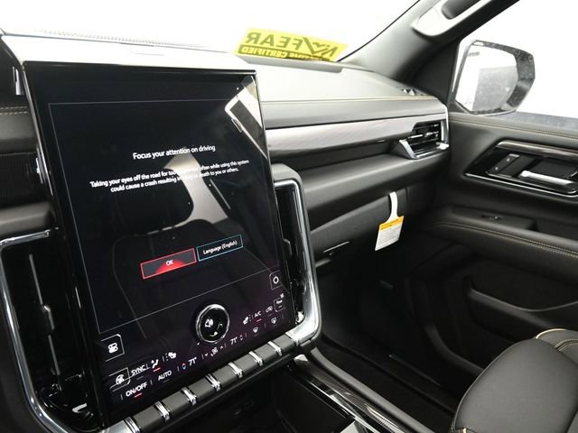 Used 2025 GMC Yukon XL Elevation image 24