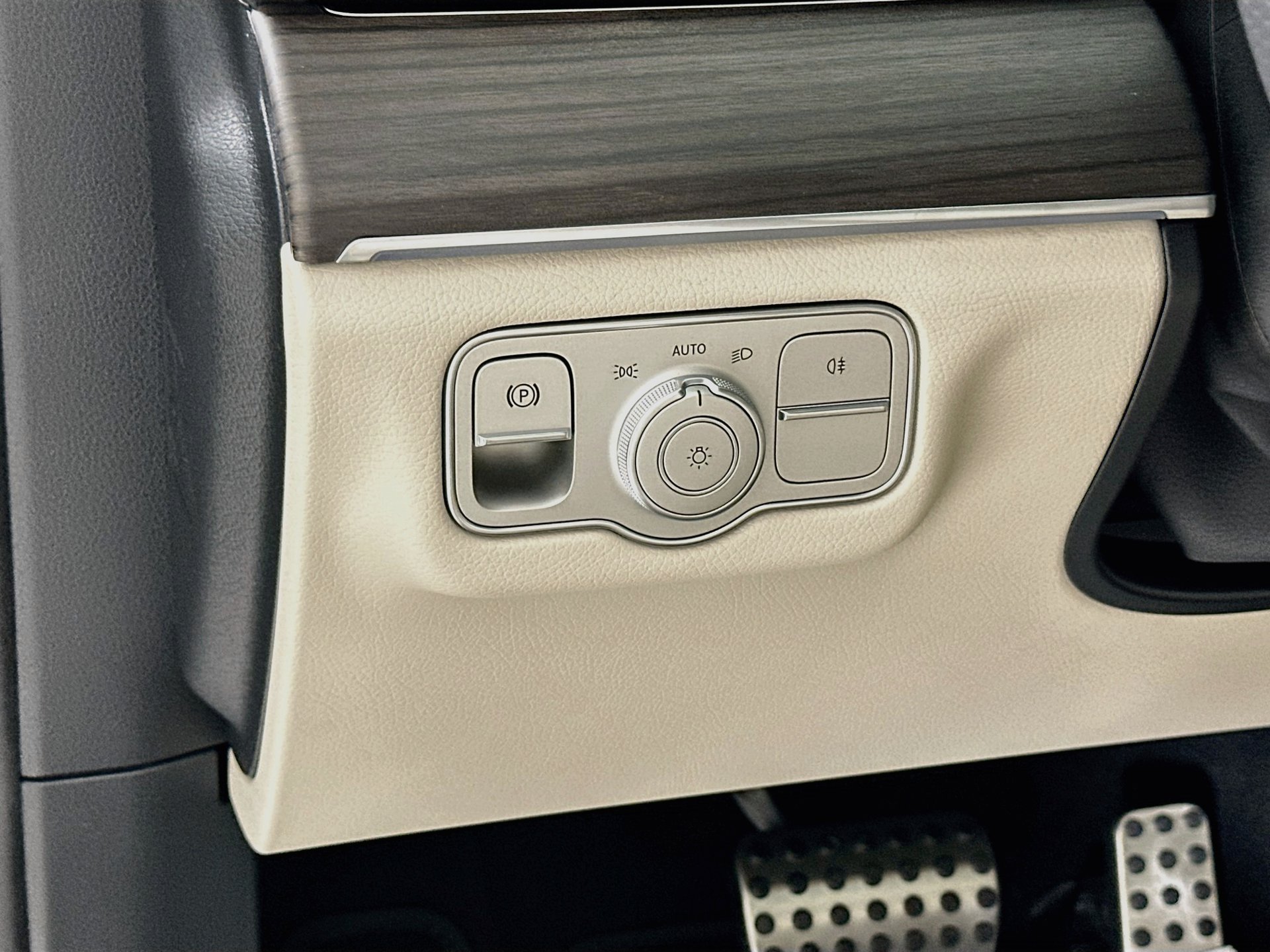 New 2027 Mercedes-Benz GLS 450 4MATIC image 11