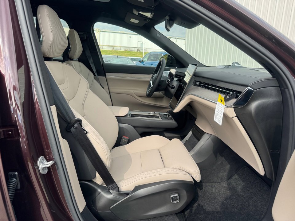 New 2025 Volvo EX90 Ultra image 22