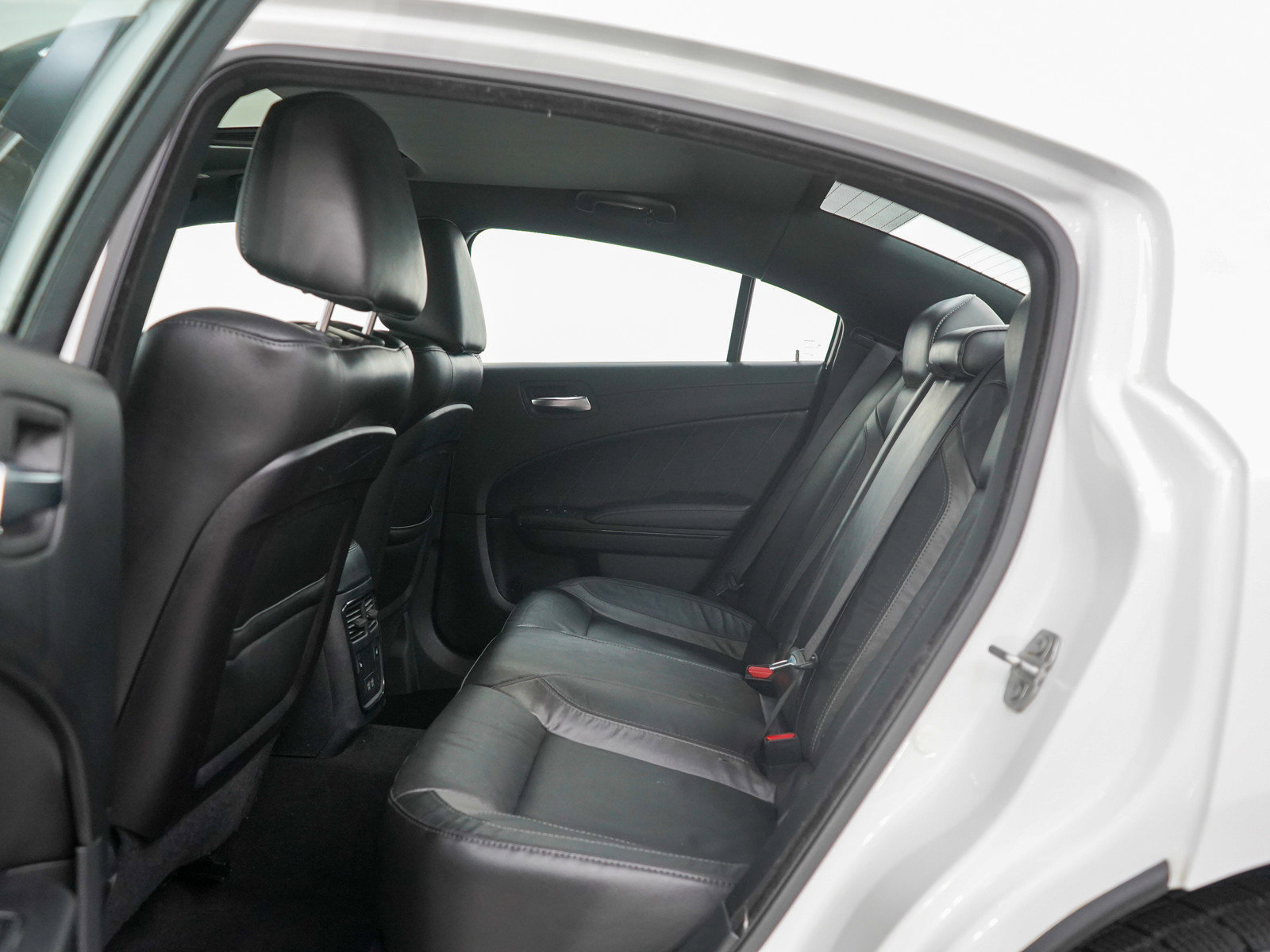 Used 2020 Dodge Charger SXT w/ Plus Group image 15