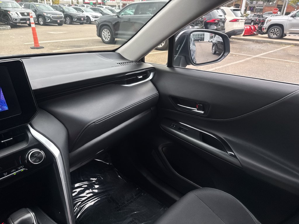 Used 2023 Toyota Venza LE AWD/4WD image 27
