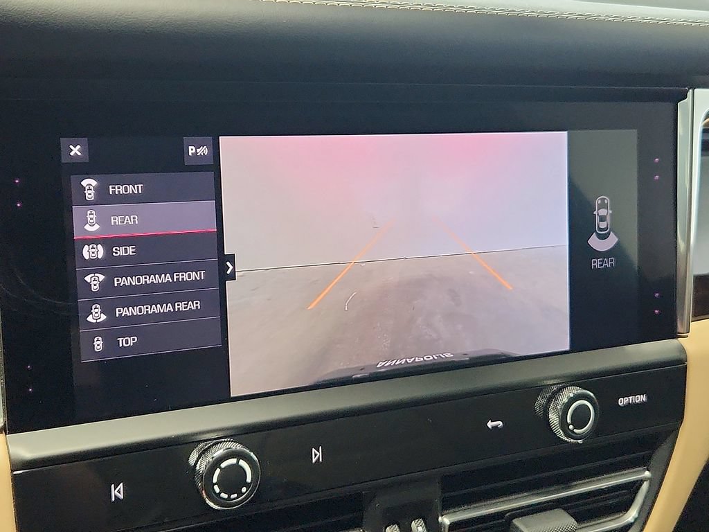 Certified 2025 Porsche Macan GTS AWD/4WD image 18
