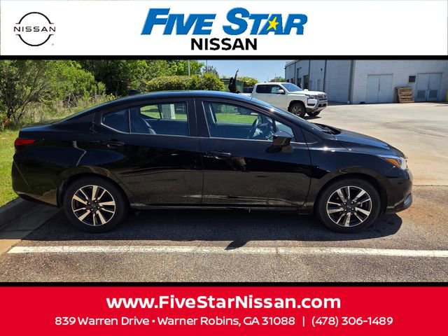 Used 2025 Nissan Versa SV image 11