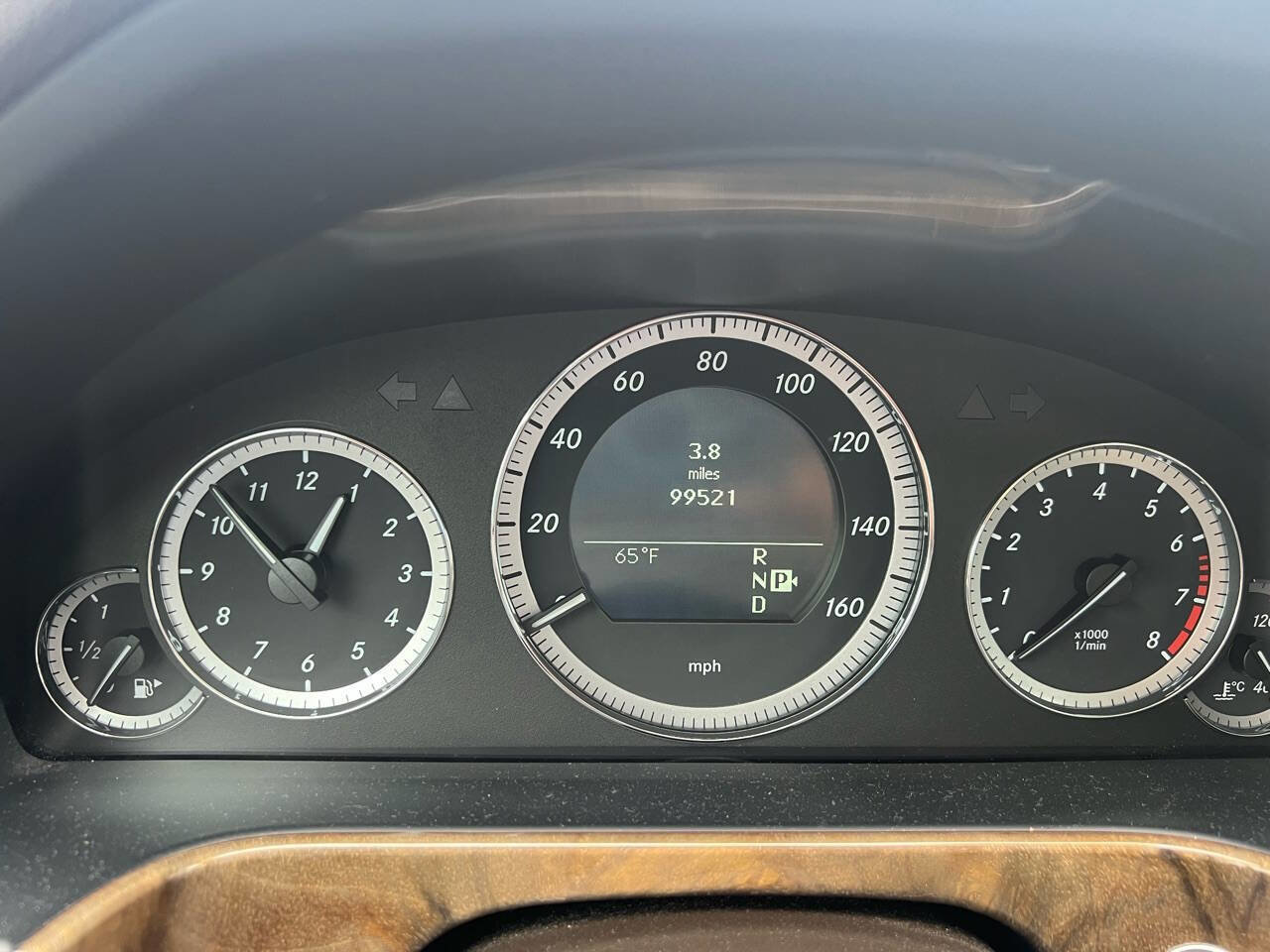 Used 2011 Mercedes-Benz E 350 4MATIC Sedan image 16