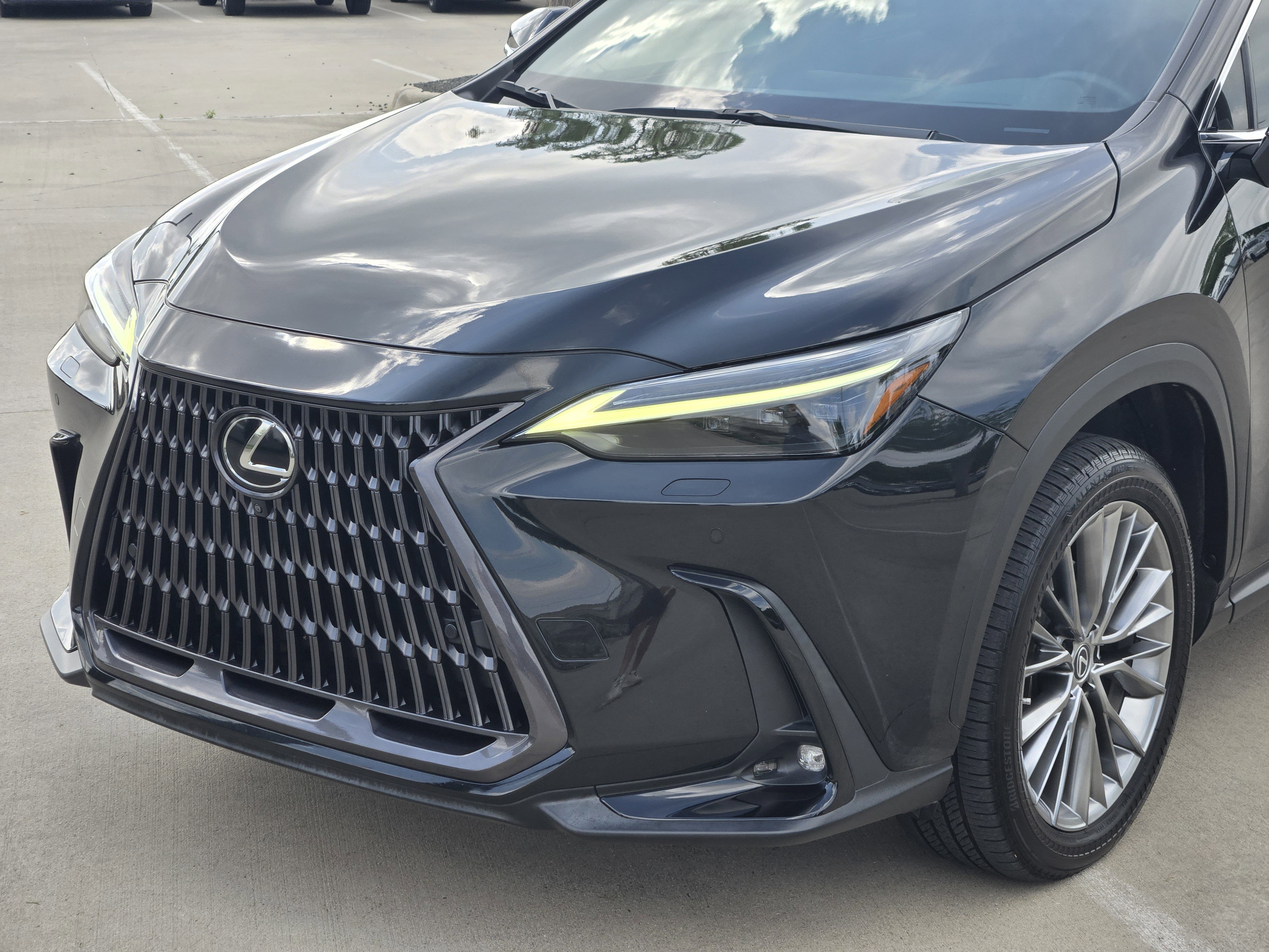 Used 2022 Lexus NX 350 AWD w/ Vision Package image 12