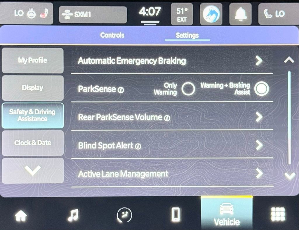 Used 2022 Jeep Grand Cherokee Altitude image 28