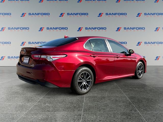 Used 2020 Toyota Camry LE image 5