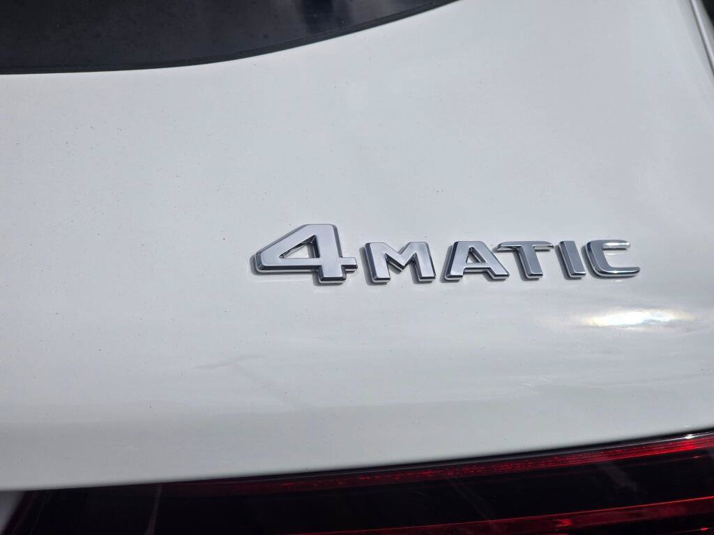 Used 2021 Mercedes-Benz GLC 300 4MATIC image 34
