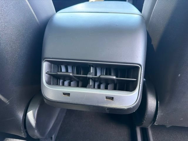 Used 2018 Tesla Model 3 Long Range RWD image 16