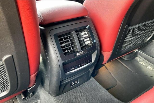 Used 2023 BMW X4 M40i w/ Premium Package image 36