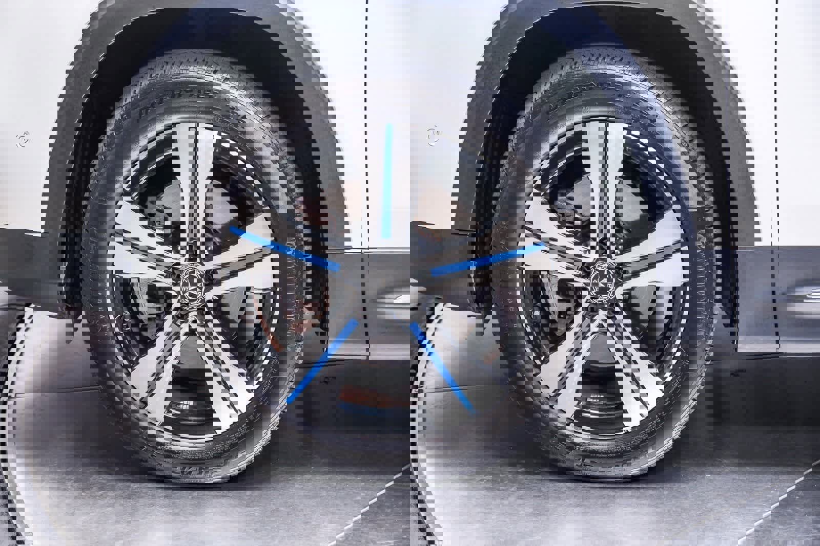 Certified 2022 Mercedes-Benz EQB 300 4MATIC image 10