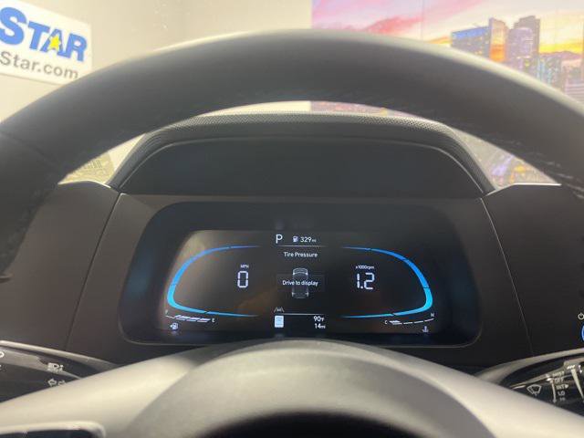 New 2025 Hyundai Elantra Sport image 12