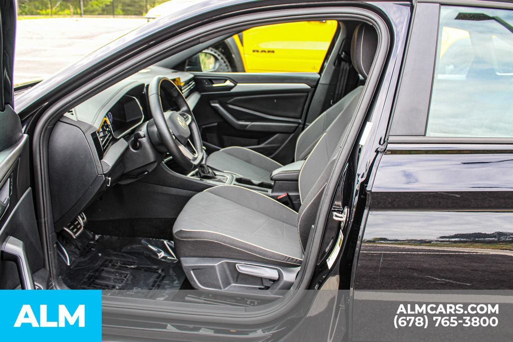 Used 2025 Volkswagen Jetta Sport FWD image 16