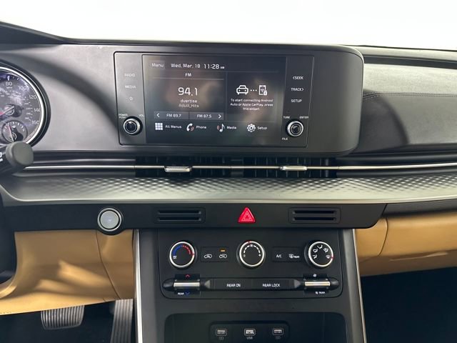 Used 2023 Kia Carnival LX image 21