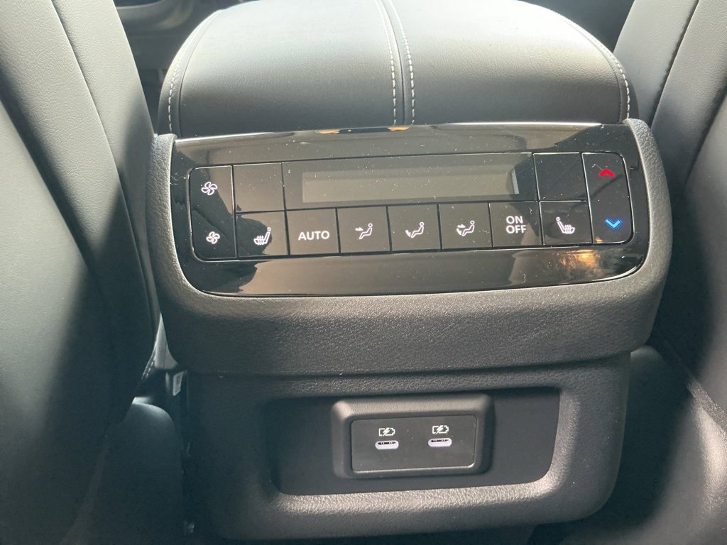New 2026 INFINITI QX60 Luxe w/ Family Package image 29