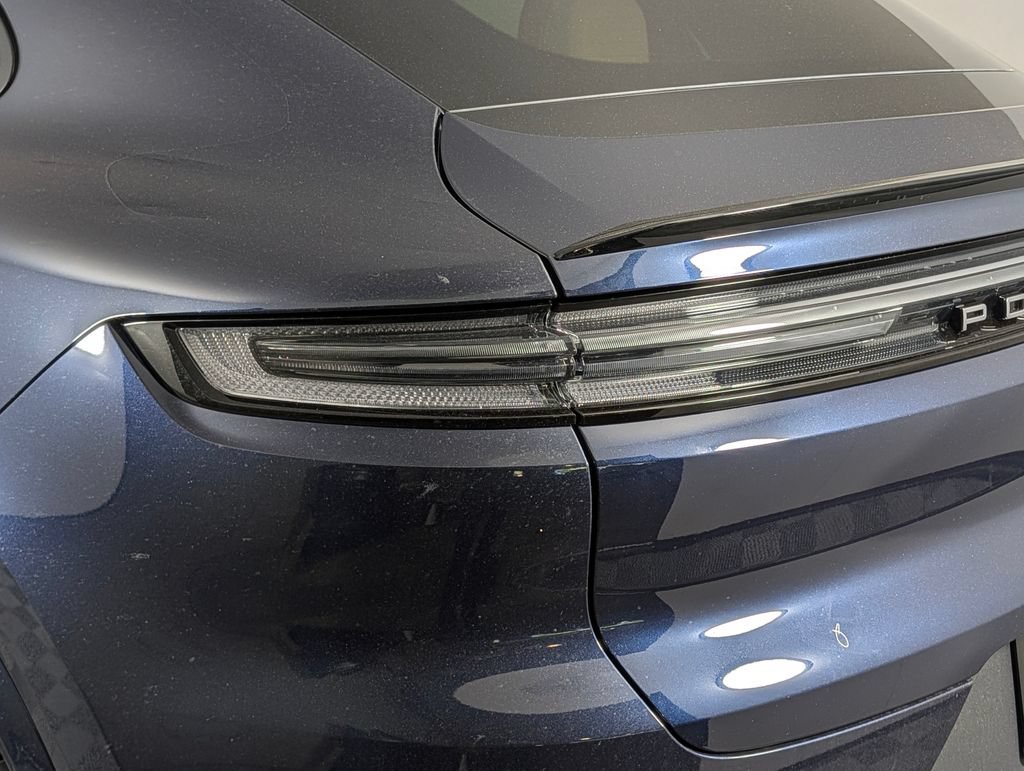 New 2026 Porsche Cayenne Coupe AWD/4WD image 16