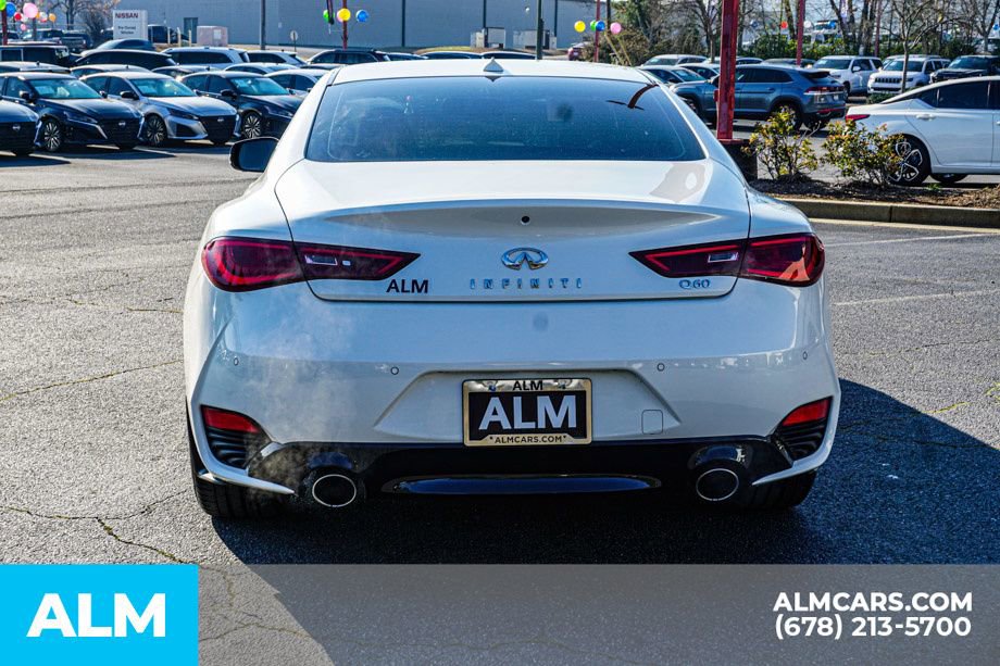 Used 2022 INFINITI Q60 3.0t Luxe w/ Essential Package RWD image 11