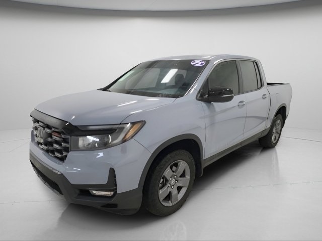 Certified 2025 Honda Ridgeline TrailSport image 11