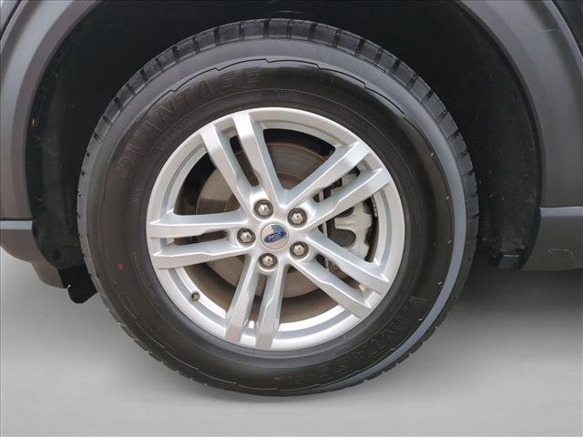 Used 2024 Ford Explorer XLT w/ Equipment Group 202A image 25