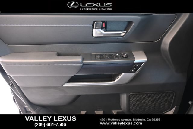 Used 2025 Toyota Tundra Platinum w/ TRD Off-Road Package AWD/4WD image 12
