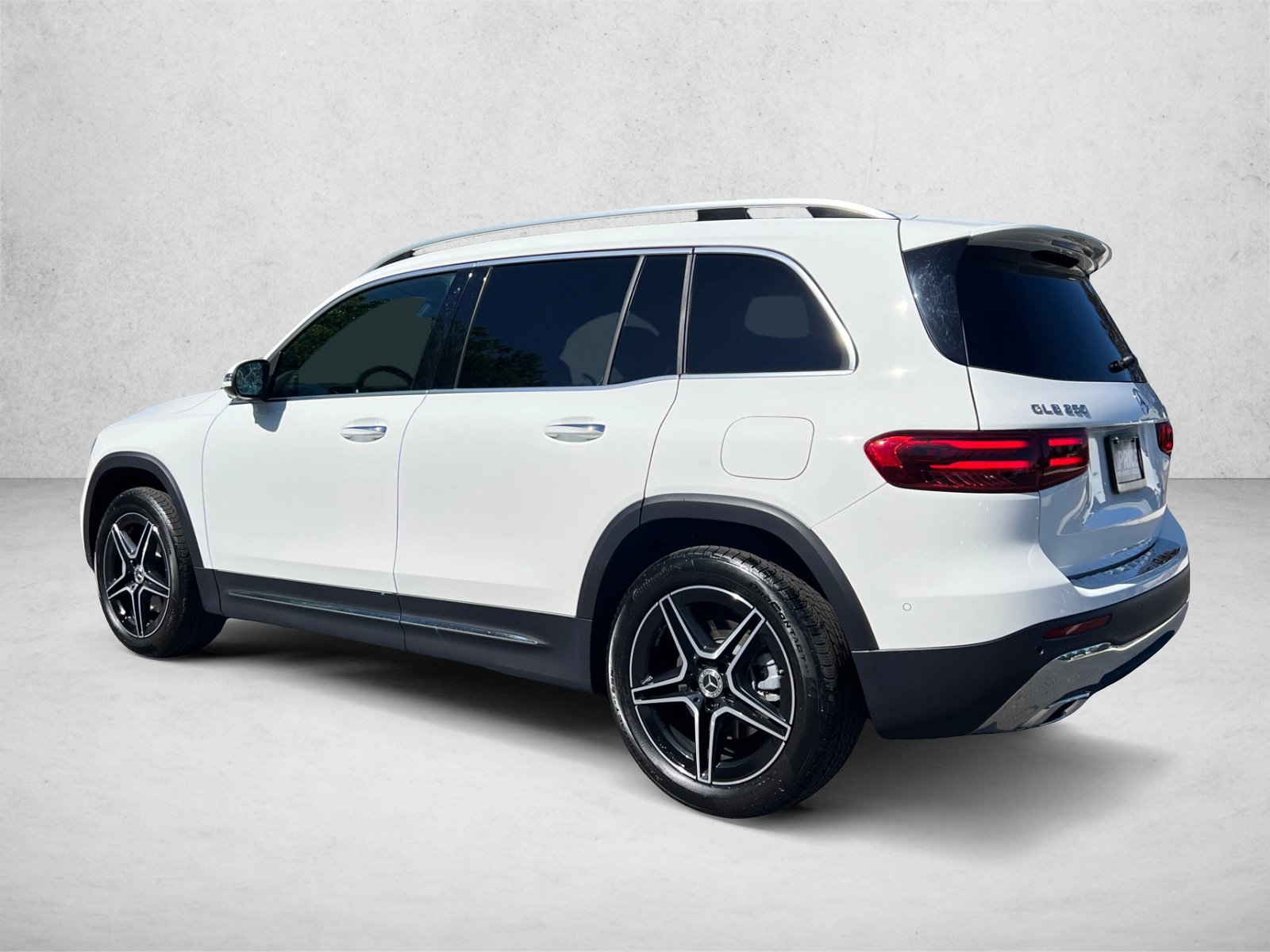 Certified 2026 Mercedes-Benz GLB 250 4MATIC image 7