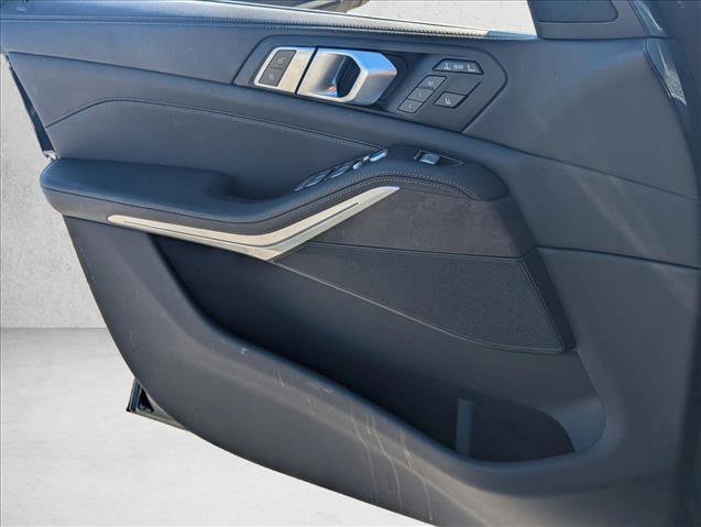 Certified 2024 BMW X7 xDrive40i AWD/4WD image 12