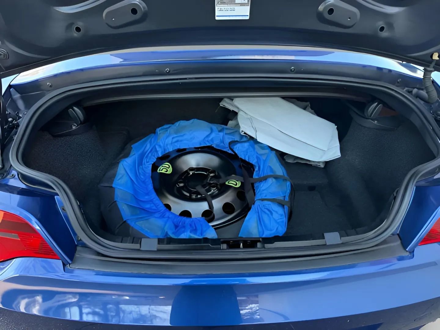 Used 2007 BMW Z4 3.0i image 43