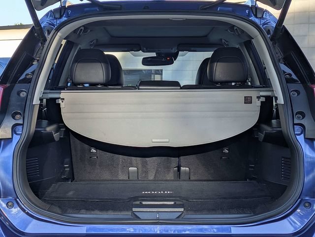 Used 2017 Nissan Rogue SL w/ SL Premium Package AWD/4WD image 12