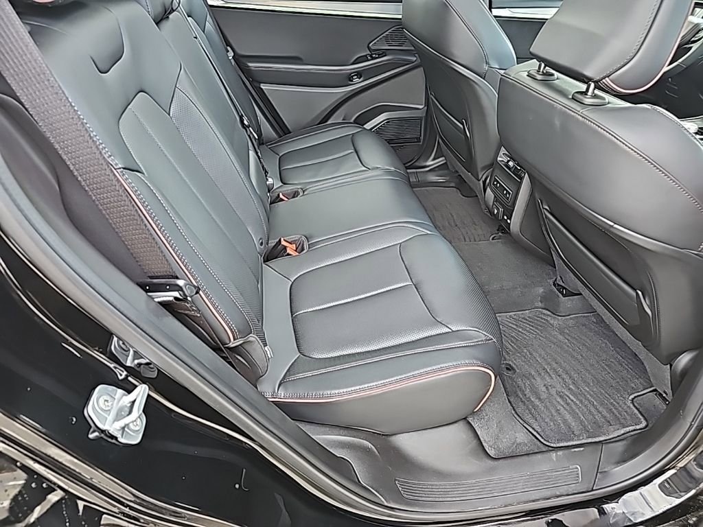 Used 2024 Jeep Wagoneer Launch Edition image 26