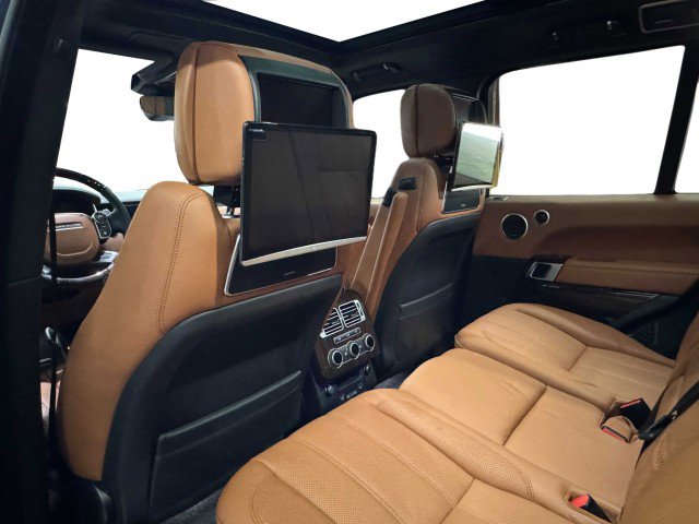Used 2017 Land Rover Range Rover Autobiography image 56