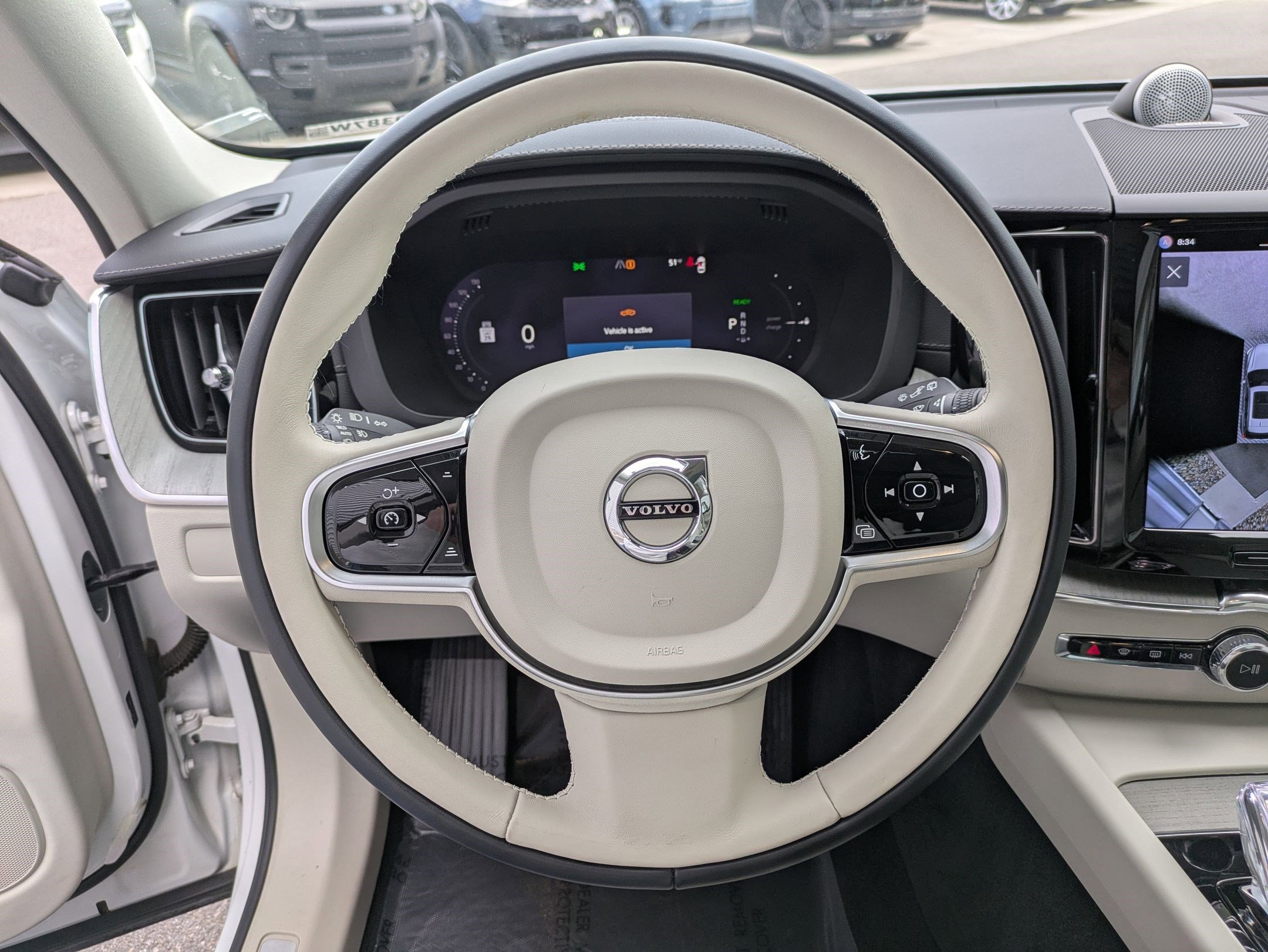 Used 2023 Volvo XC60 T8 Ultimate w/ Climate Package image 17