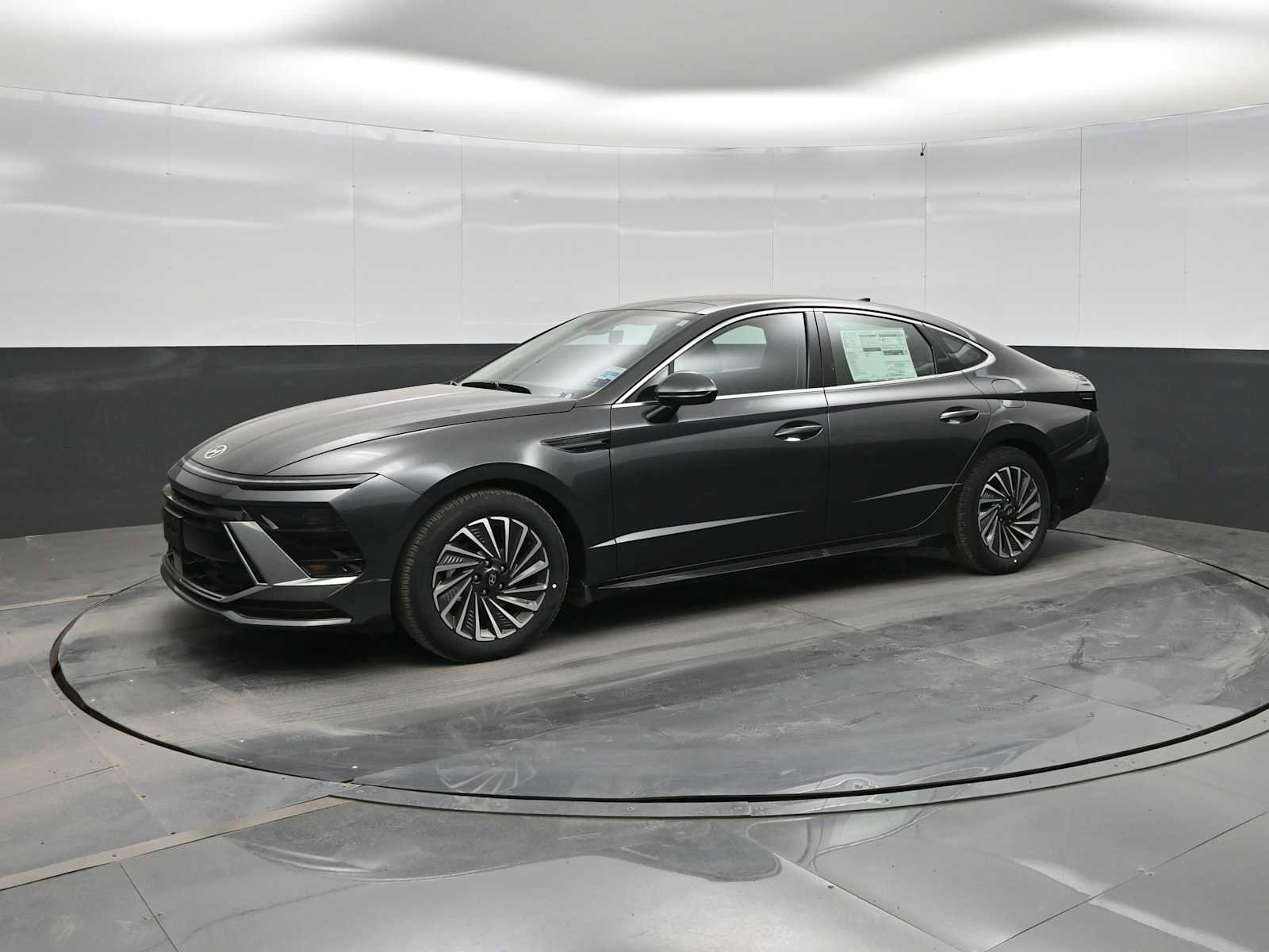 New 2026 Hyundai Sonata SEL FWD image 1