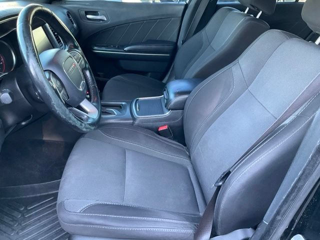 Used 2016 Dodge Charger SXT RWD image 5